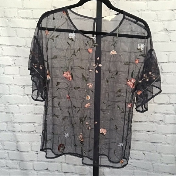 Lucky Brand Gray Mesh Floral Embroidered Top - Picture 4 of 6